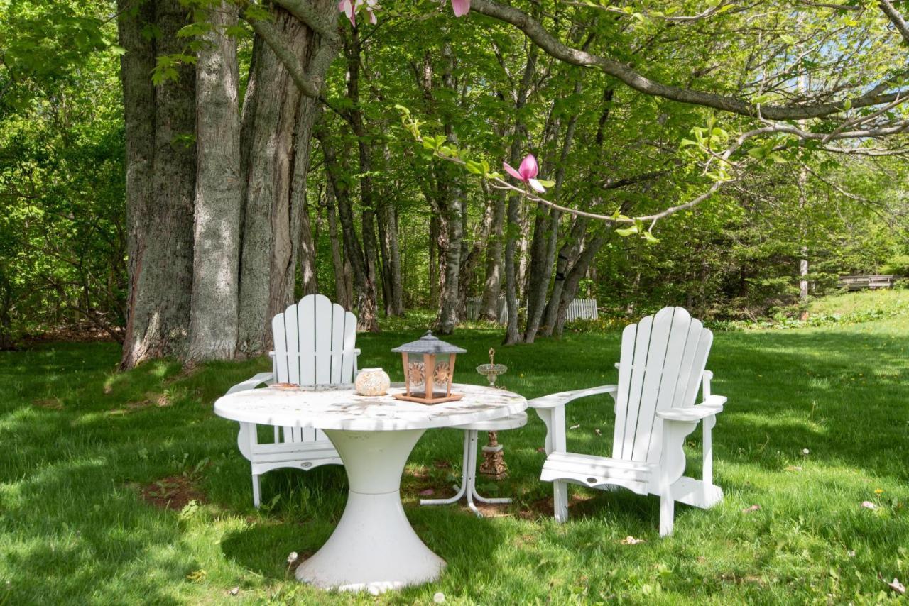 Bed and Breakfast Chez Nous Cornwall Экстерьер фото