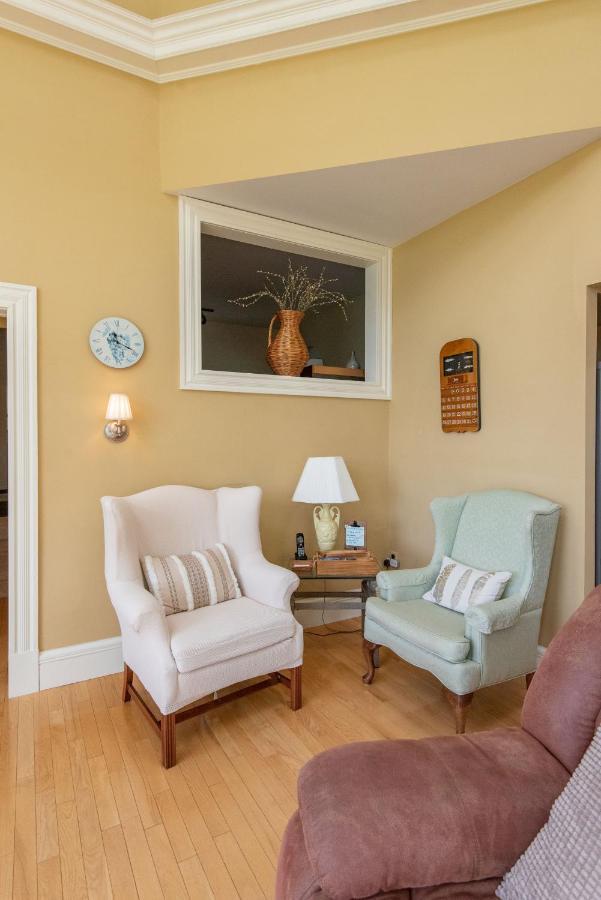 Bed and Breakfast Chez Nous Cornwall Экстерьер фото