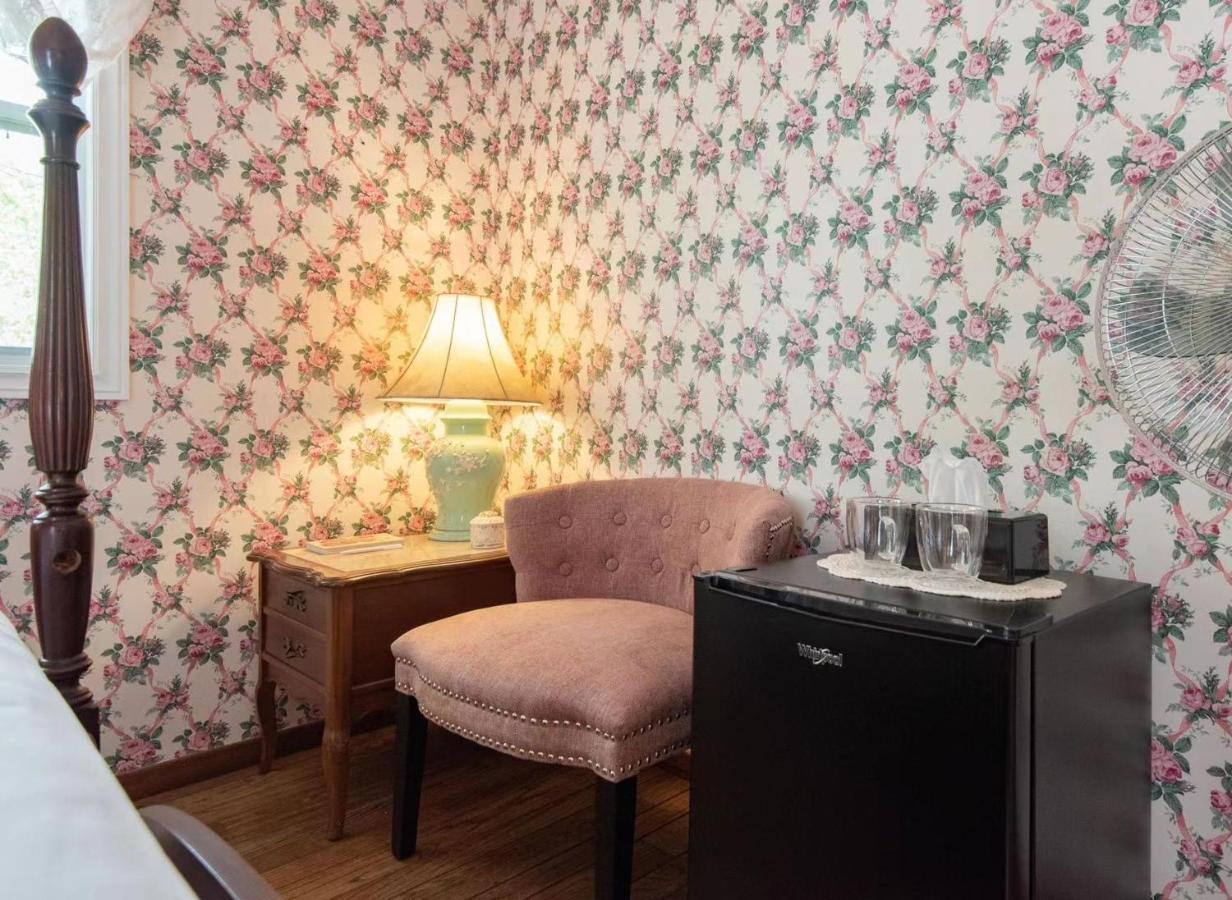 Bed and Breakfast Chez Nous Cornwall Экстерьер фото