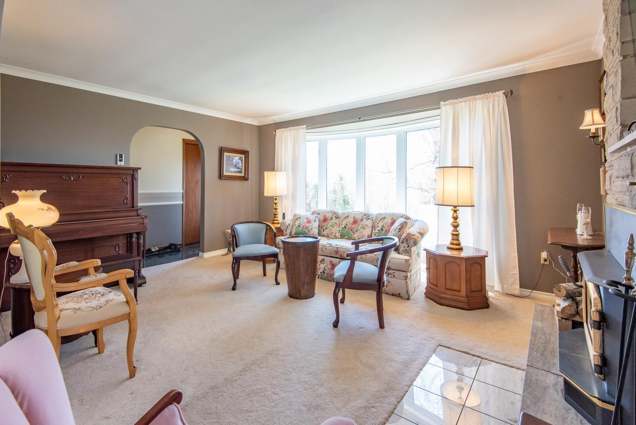 Bed and Breakfast Chez Nous Cornwall Экстерьер фото